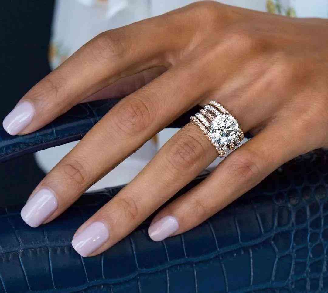 怎么挑钻戒(钻戒哪里买)插图30 怎么挑钻戒(钻戒哪里买)插图30