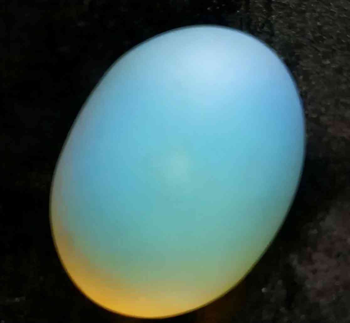 真砭石是什么颜色的(砭石真假图片 原石)插图8