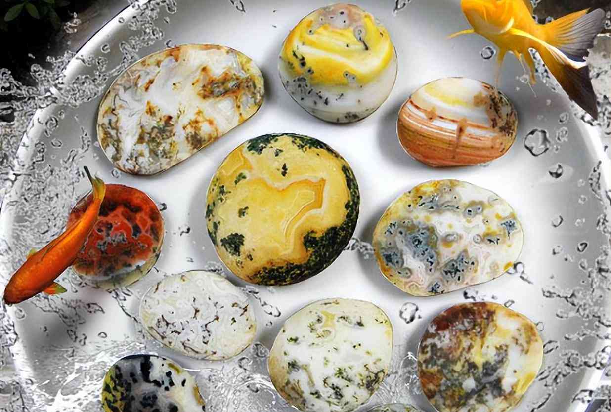 真砭石是什么颜色的(砭石真假图片 原石)插图9