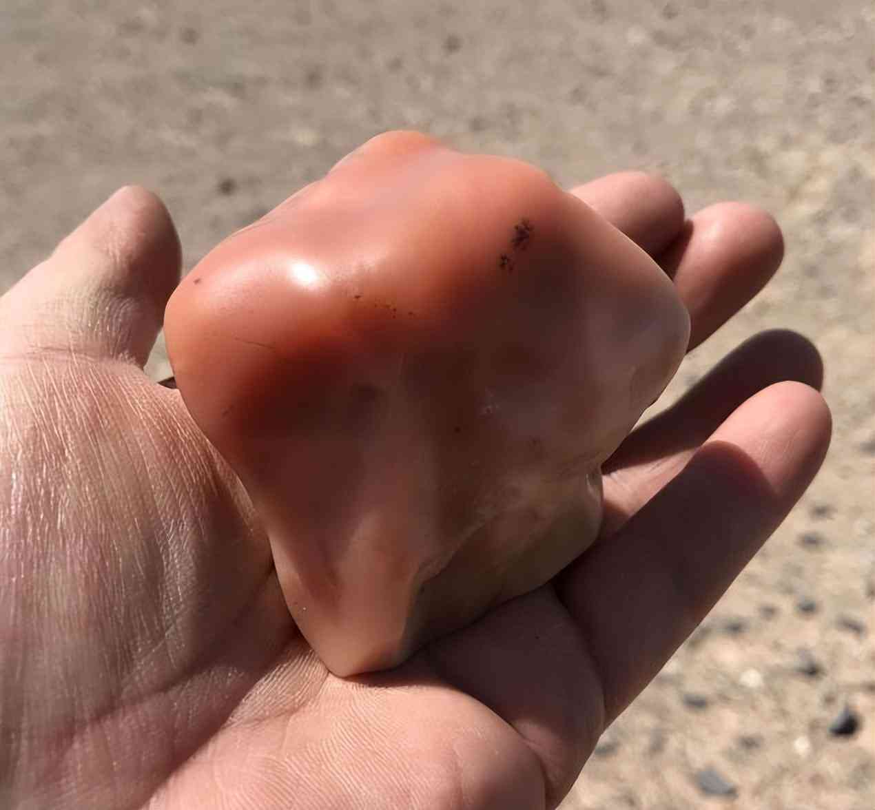 真砭石是什么颜色的(砭石真假图片 原石)插图11