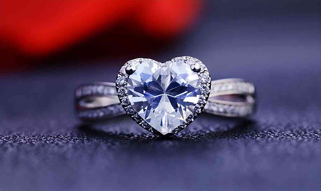 钻戒牌子排行(钻戒品牌排行榜前二十名)插图3