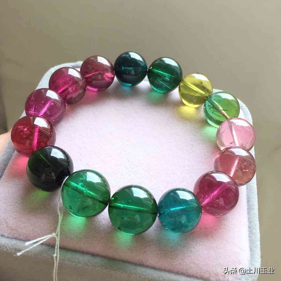 碧玺的鉴别(碧玺有假的吗)插图2 碧玺的鉴别(碧玺有假的吗)插图2