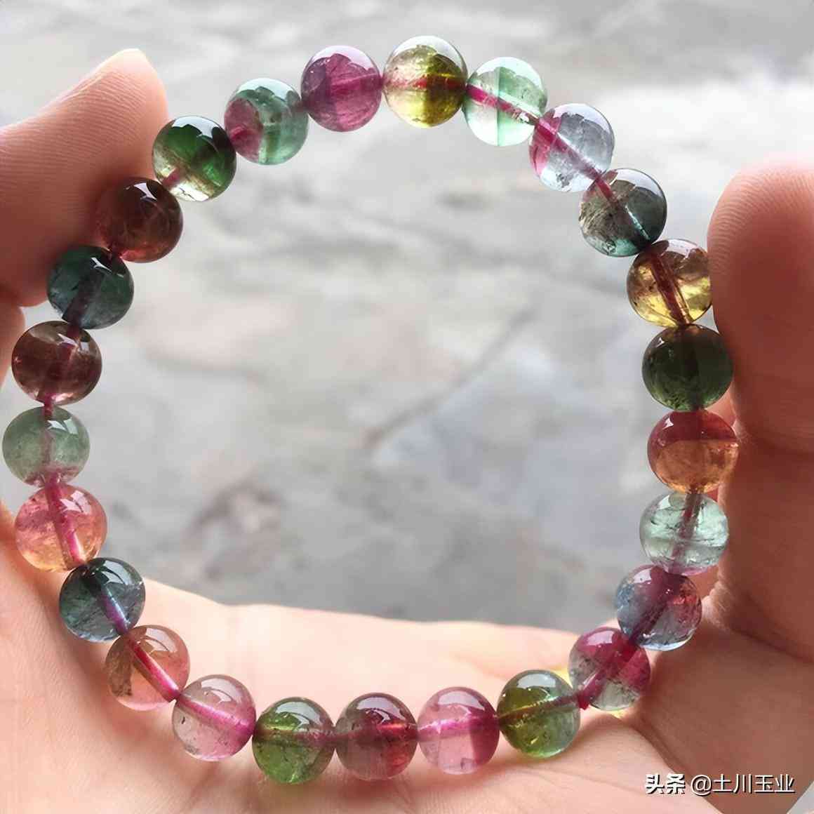 碧玺的鉴别(碧玺有假的吗)插图11 碧玺的鉴别(碧玺有假的吗)插图11