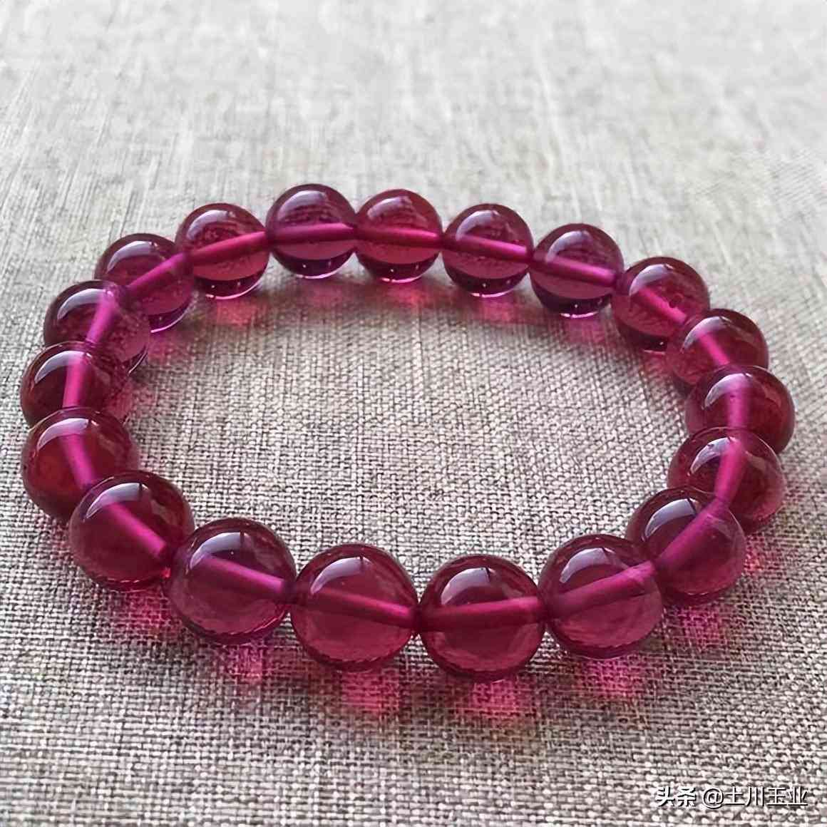 碧玺的鉴别(碧玺有假的吗)插图17 碧玺的鉴别(碧玺有假的吗)插图17