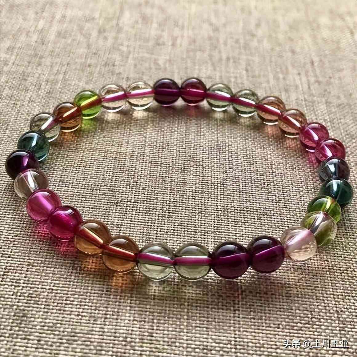 碧玺的鉴别(碧玺有假的吗)插图18 碧玺的鉴别(碧玺有假的吗)插图18