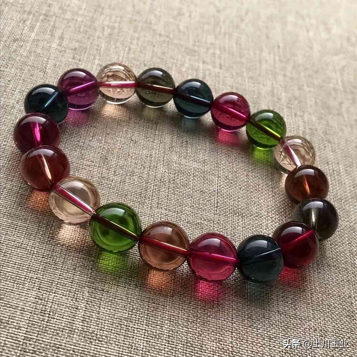 碧玺的鉴别(碧玺有假的吗)插图20 碧玺的鉴别(碧玺有假的吗)插图20