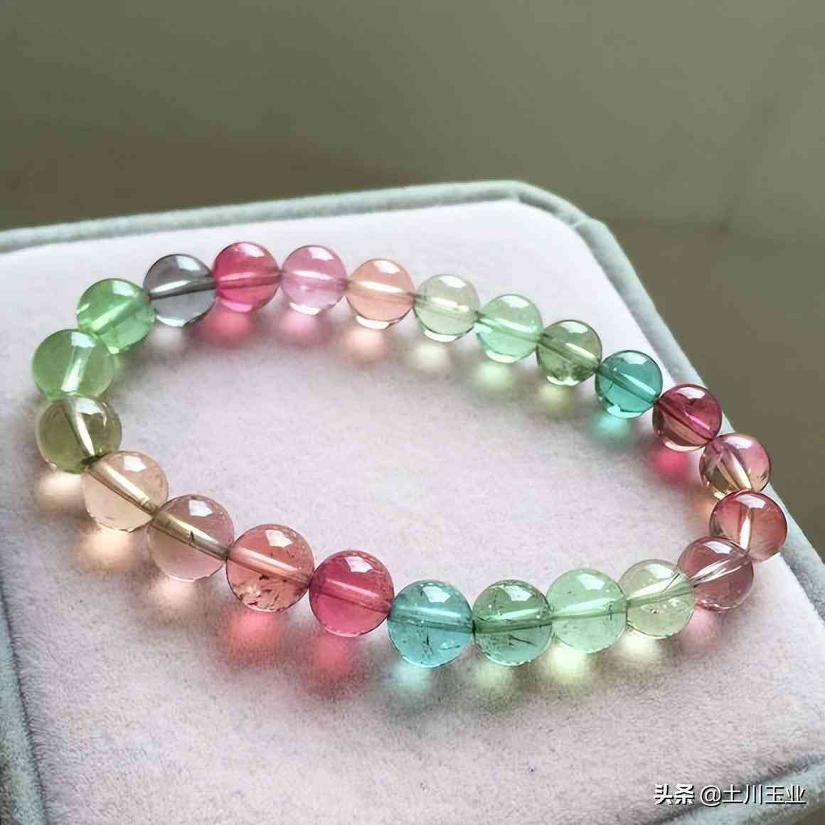 碧玺的鉴别(碧玺有假的吗)插图23 碧玺的鉴别(碧玺有假的吗)插图23