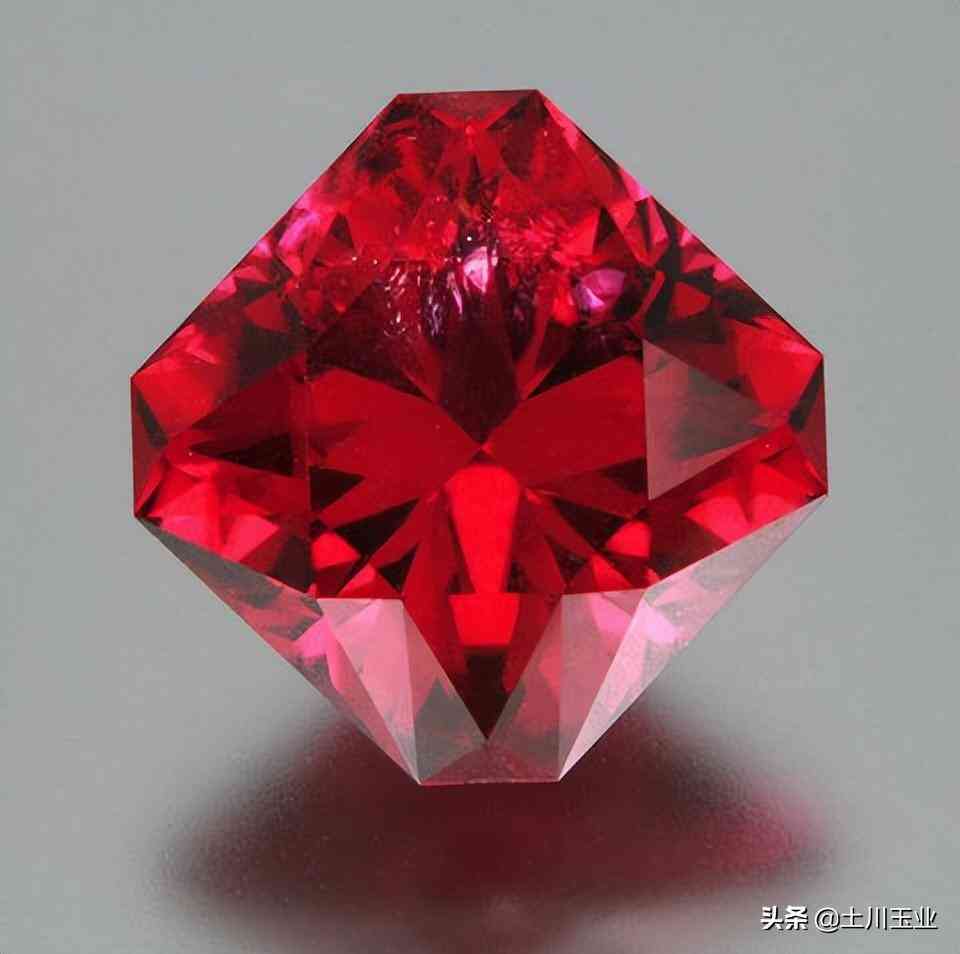 碧玺的鉴别(碧玺有假的吗)插图28 碧玺的鉴别(碧玺有假的吗)插图28