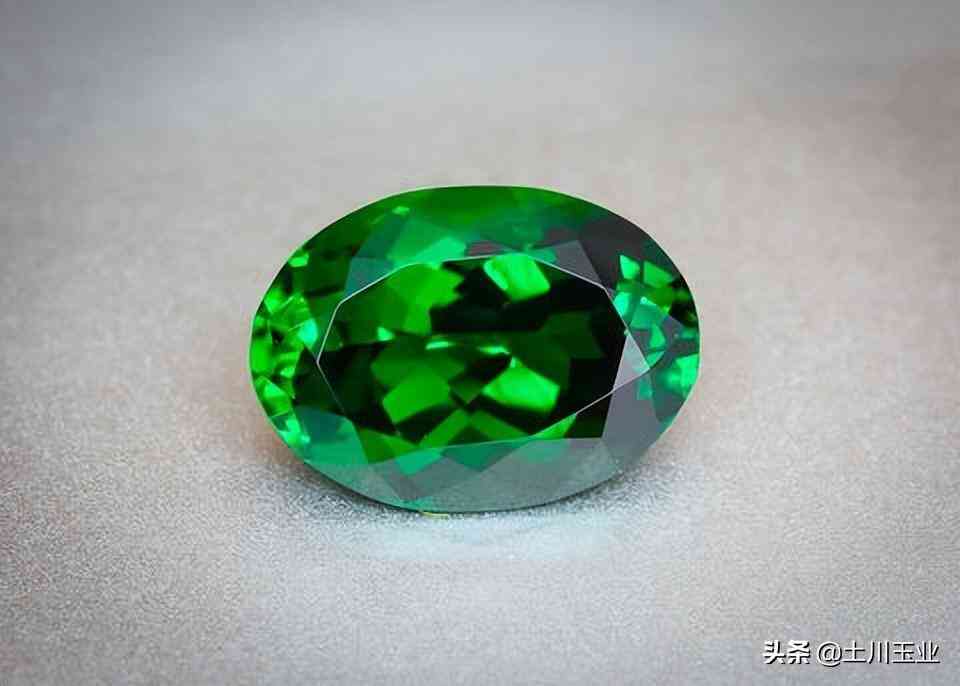 碧玺的鉴别(碧玺有假的吗)插图30 碧玺的鉴别(碧玺有假的吗)插图30