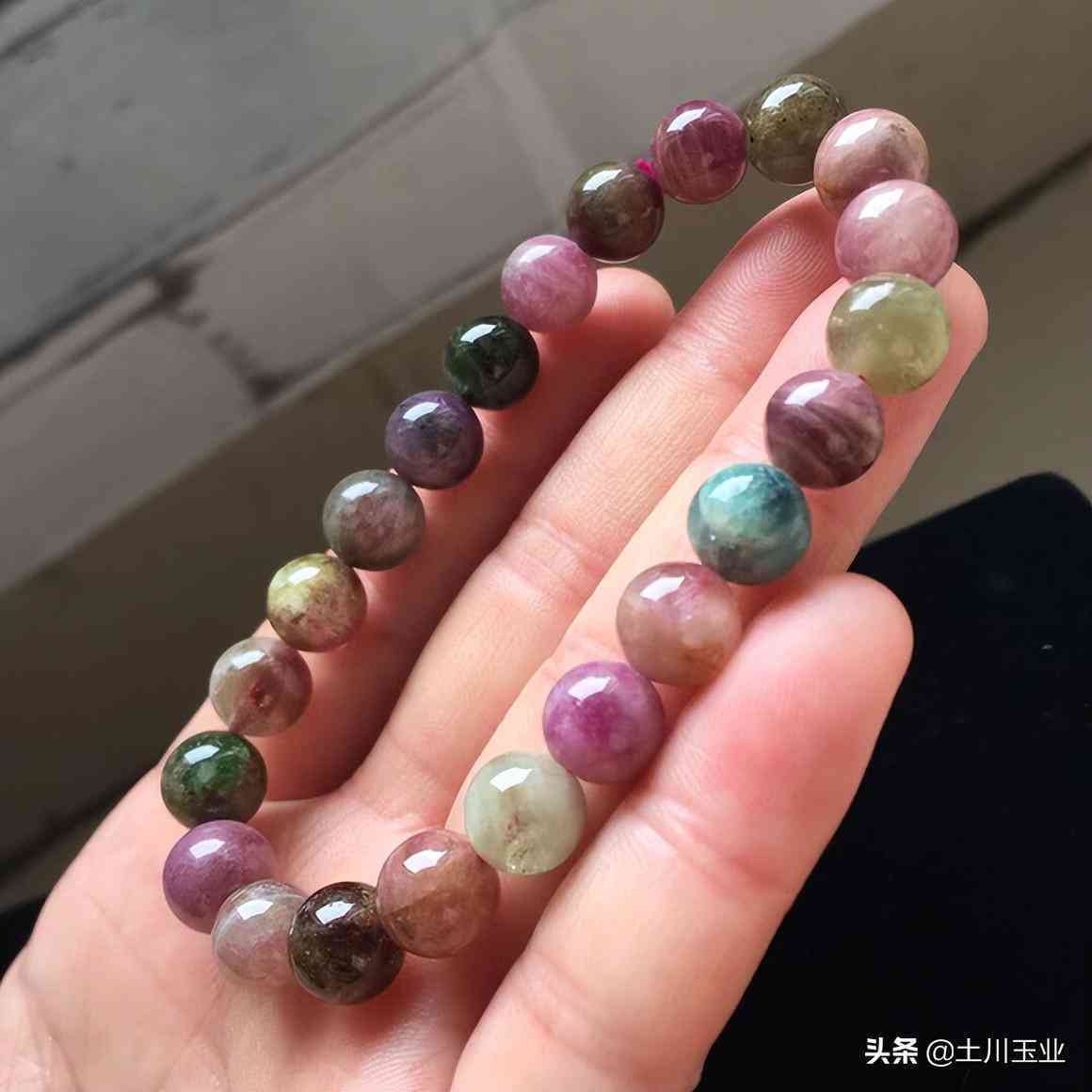 碧玺的鉴别(碧玺有假的吗)插图39 碧玺的鉴别(碧玺有假的吗)插图39