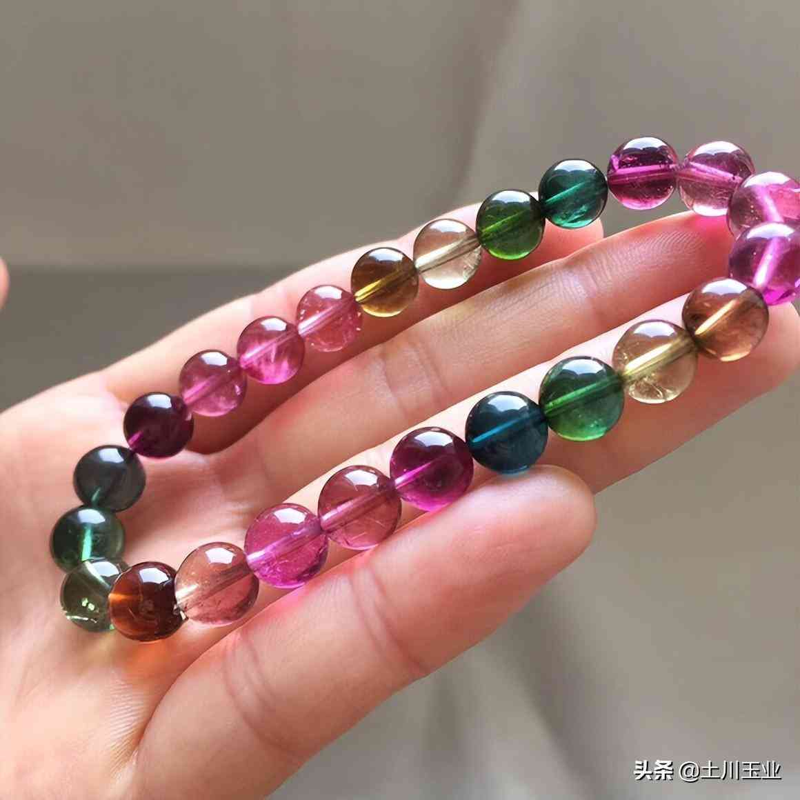 碧玺的鉴别(碧玺有假的吗)插图42 碧玺的鉴别(碧玺有假的吗)插图42