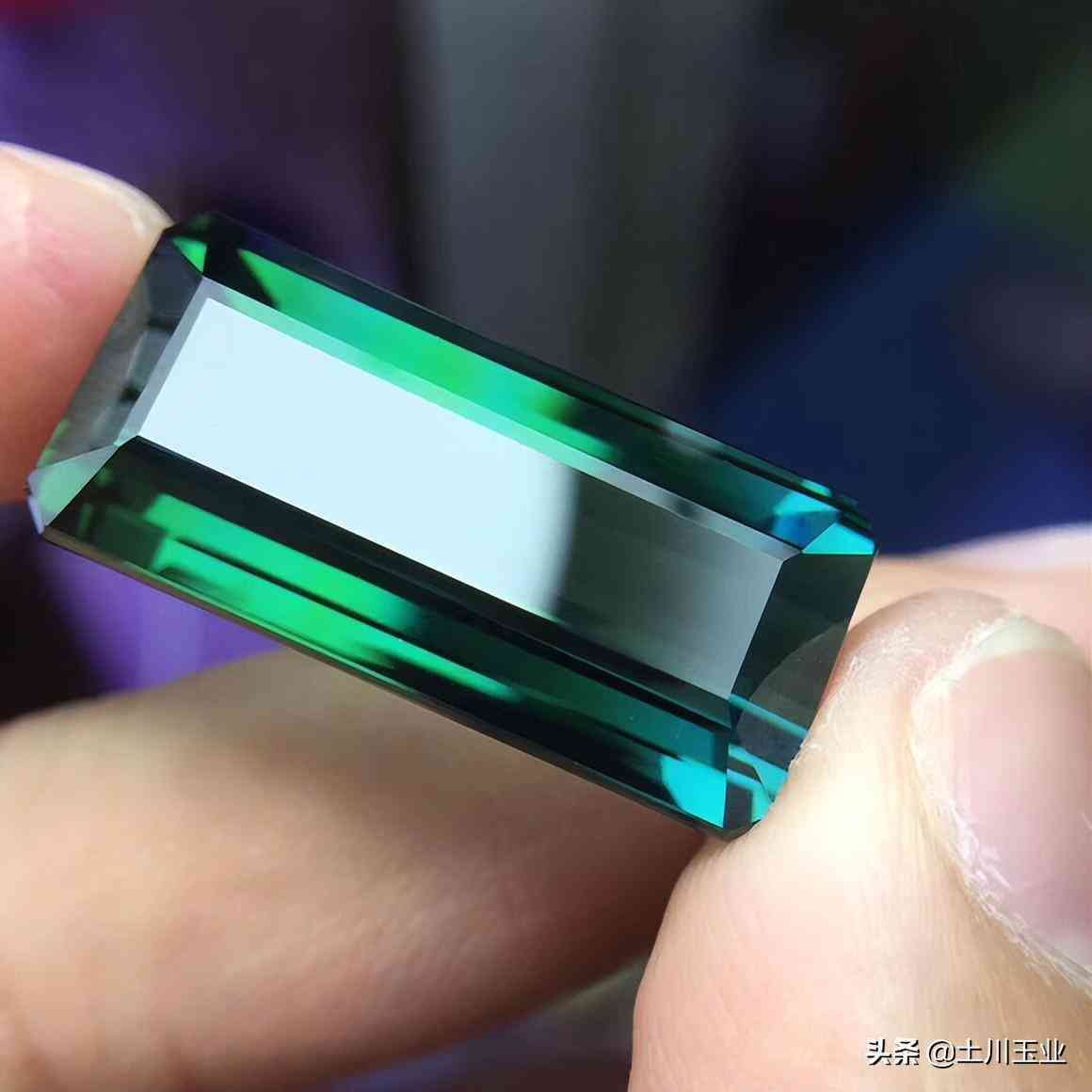 碧玺的鉴别(碧玺有假的吗)插图44 碧玺的鉴别(碧玺有假的吗)插图44