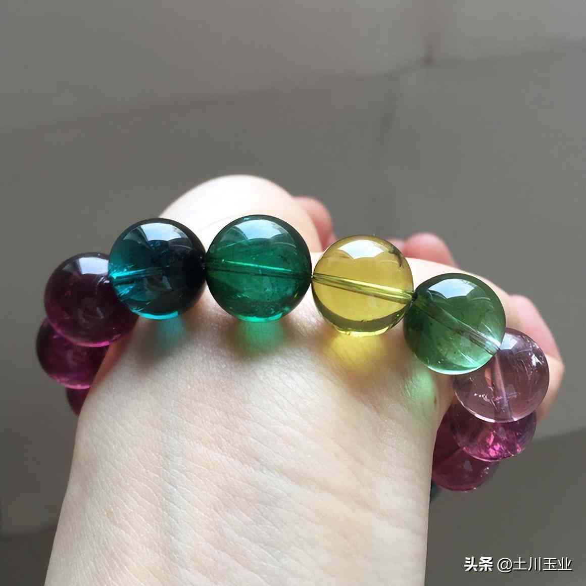 碧玺的鉴别(碧玺有假的吗)插图48 碧玺的鉴别(碧玺有假的吗)插图48