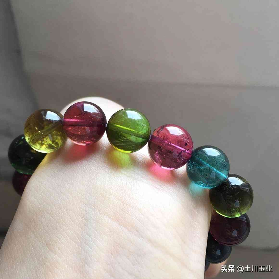 碧玺的鉴别(碧玺有假的吗)插图52 碧玺的鉴别(碧玺有假的吗)插图52