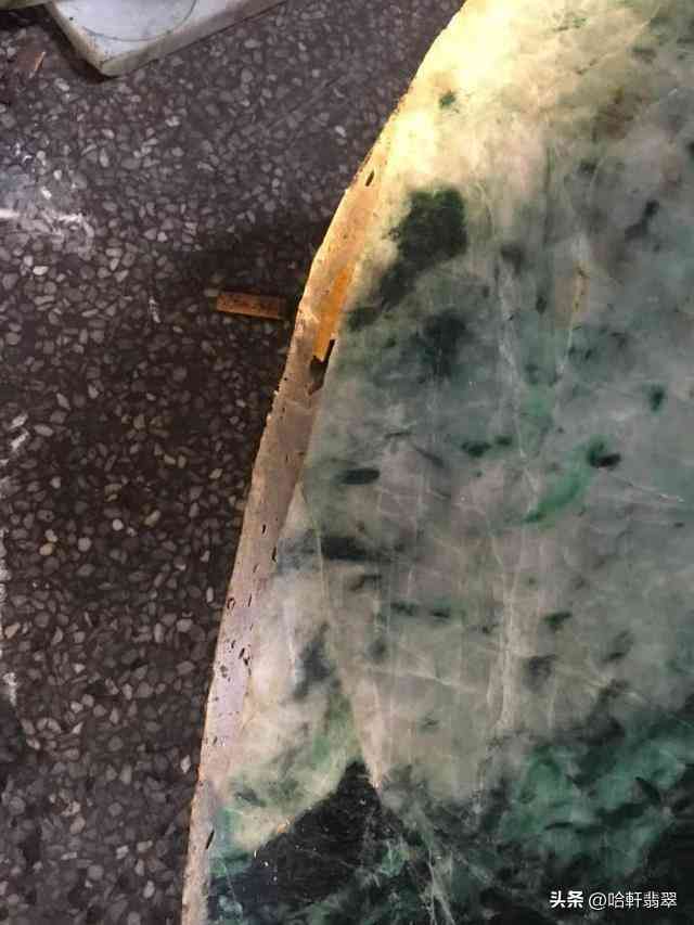 翡翠毛料有假的吗(翡翠毛料有假的吗知乎)插图9 翡翠毛料有假的吗(翡翠毛料有假的吗知乎)插图9