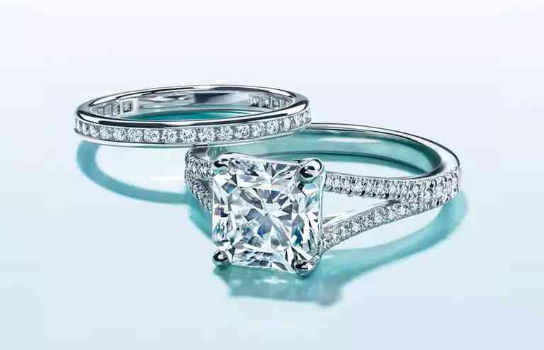 怎么选钻戒(钻戒怎么挑选)插图8 怎么选钻戒(钻戒怎么挑选)插图8