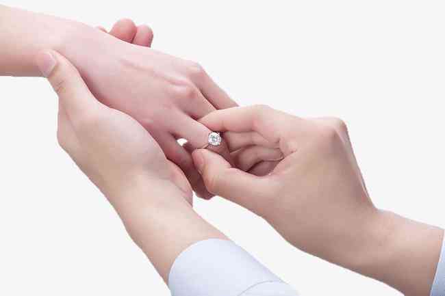 婚礼交换戒指是对戒还是钻戒(婚礼交换戒指在哪个环节)插图7 婚礼交换戒指是对戒还是钻戒(婚礼交换戒指在哪个环节)插图7