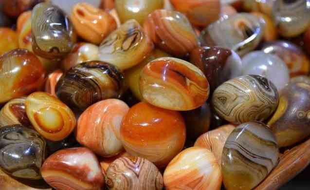 玛瑙原石值钱吗(玛瑙原石值钱吗知乎)