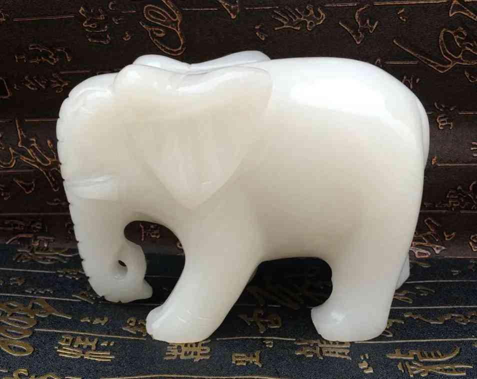 阿富汗白玉(阿富汗白玉是什么玉值钱吗)插图1