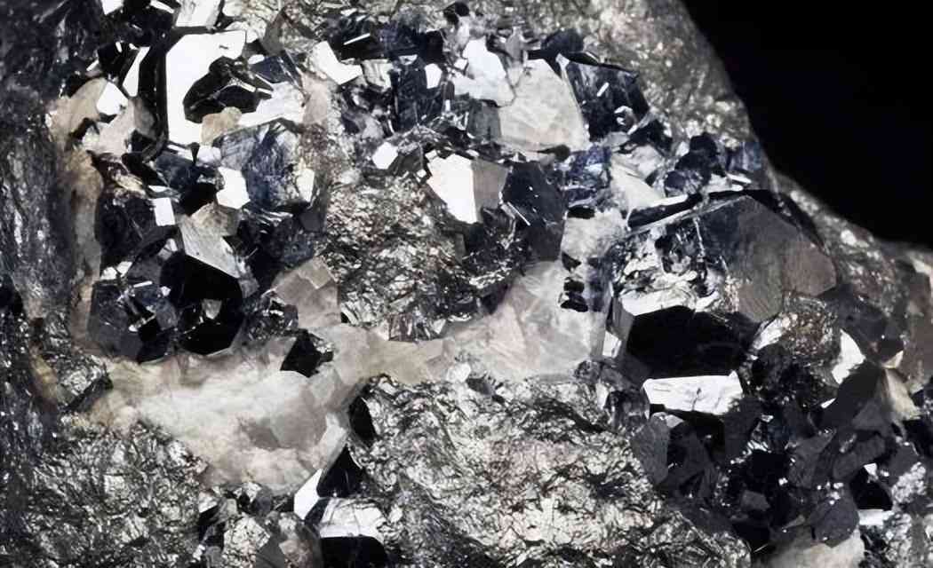 铂金回收420元一克(铂金和白金哪个贵多少钱一克)插图2