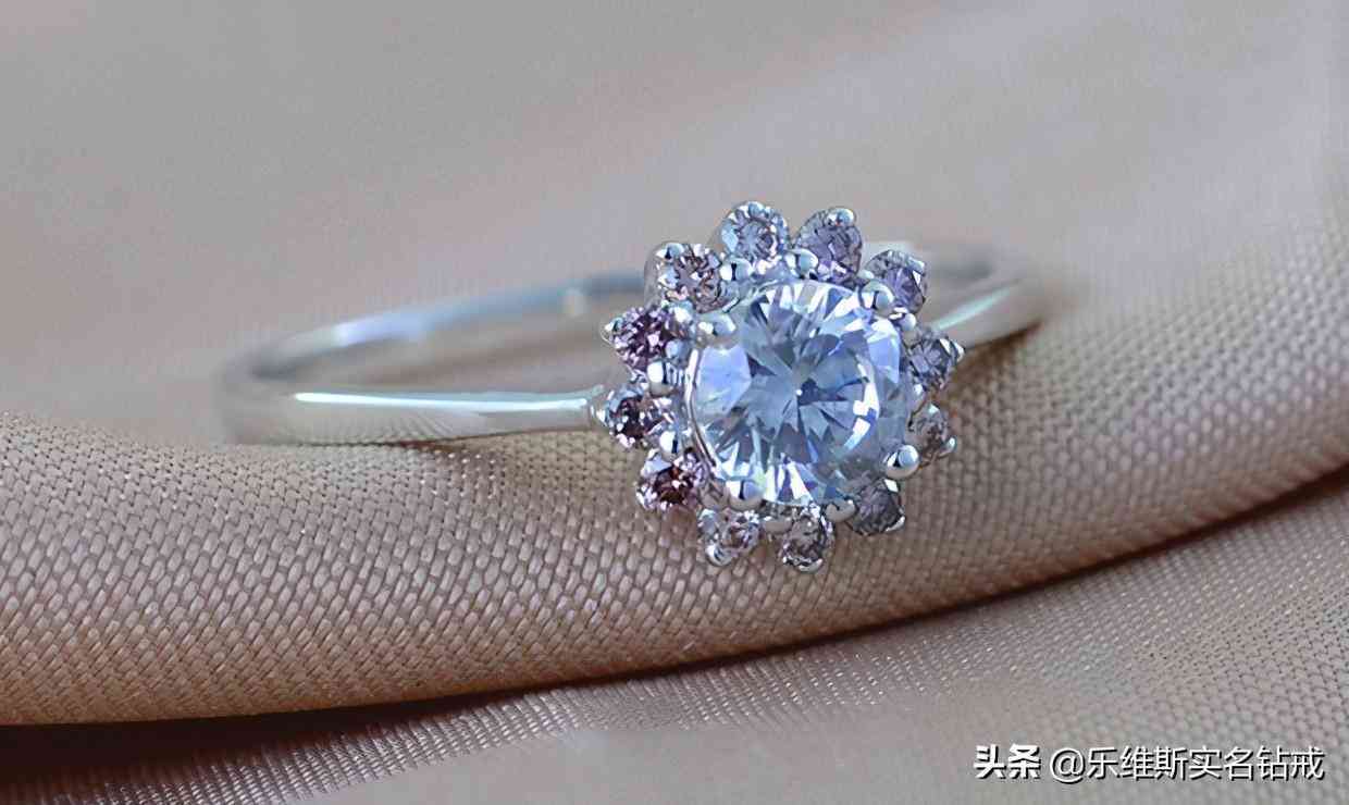 18k金一克拉钻戒多少钱(18k金一克拉钻戒多少钱)