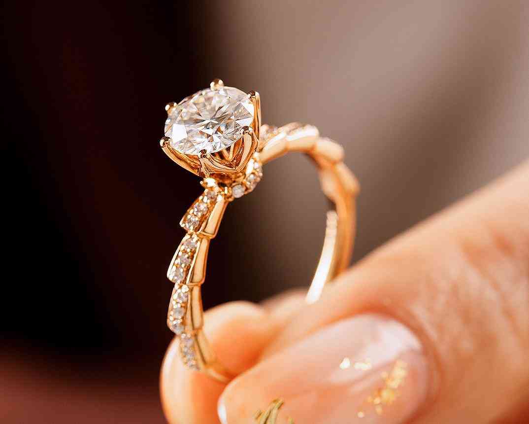 70分裸钻大概多少钱(70分和80分裸钻大小)