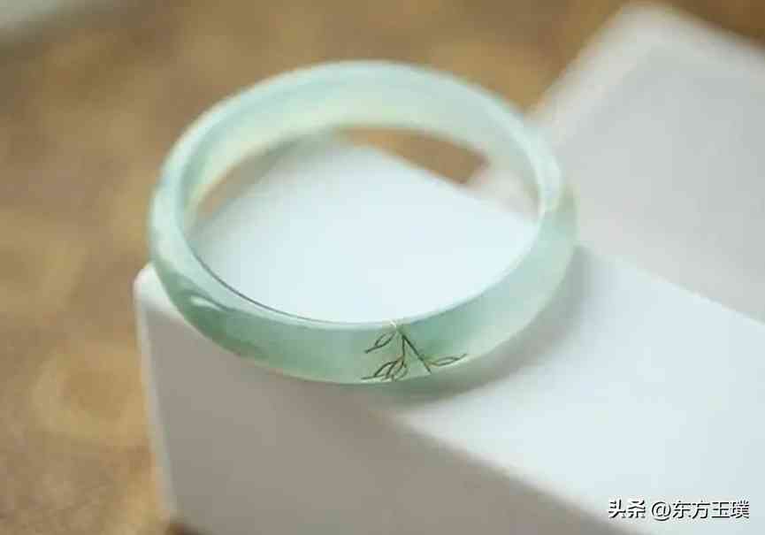 河边捡玉石的鉴别方法(在河里捡玉石咋样分辨)插图2