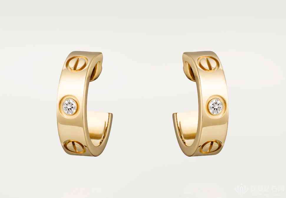 钻石耳钉什么牌子的好(钻石耳钉什么牌子的好看)插图2