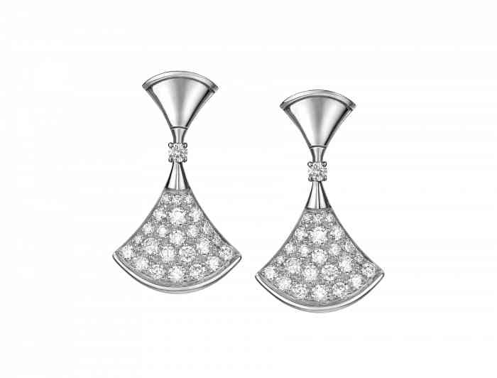 钻石耳钉什么牌子的好(钻石耳钉什么牌子的好看)插图6