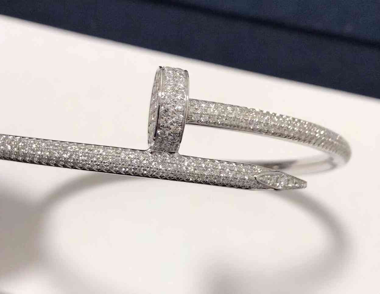 卡地亚钻戒(卡地亚钻戒回收)插图2 卡地亚钻戒(卡地亚钻戒回收)插图2