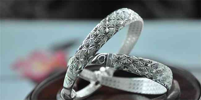 旧银饰回收多少钱一克(哪里可以回收手镯)插图1 旧银饰回收多少钱一克(哪里可以回收手镯)插图1