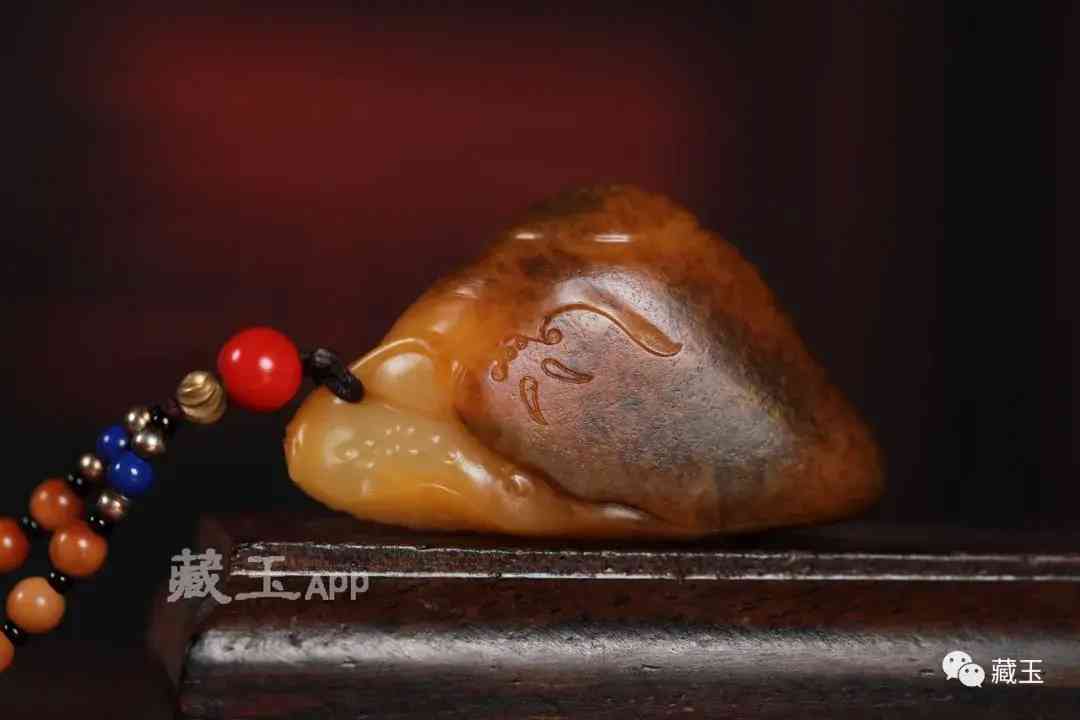 和田羊脂玉(和田羊脂玉是山料还是籽料)插图2 和田羊脂玉(和田羊脂玉是山料还是籽料)插图2