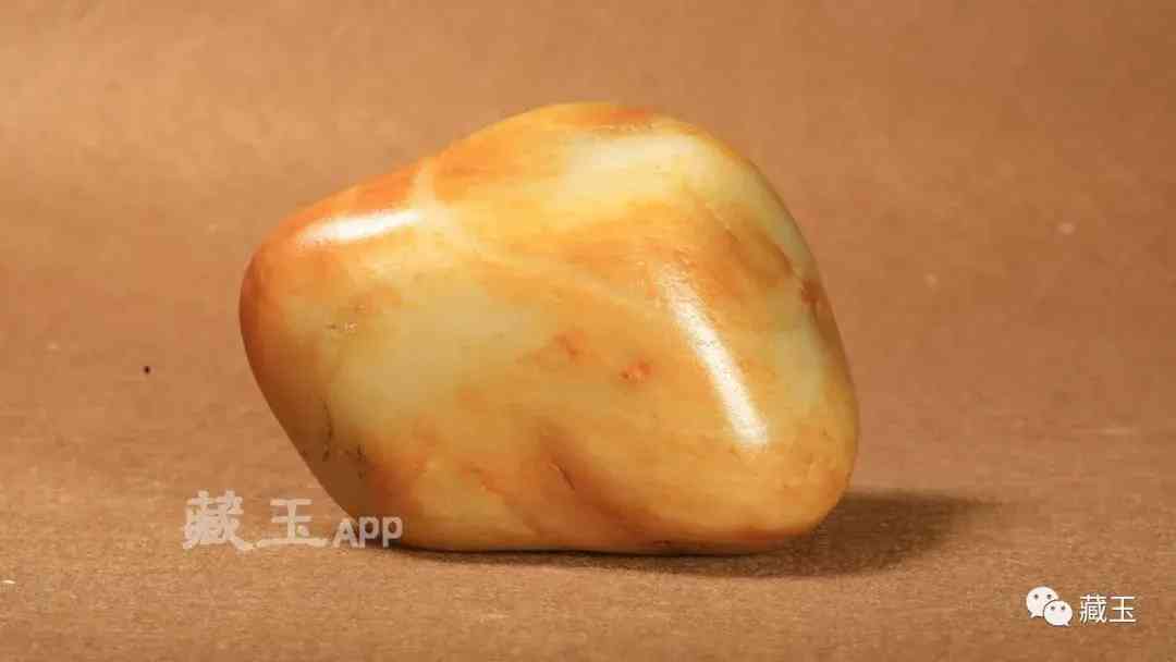 和田羊脂玉(和田羊脂玉是山料还是籽料)插图6 和田羊脂玉(和田羊脂玉是山料还是籽料)插图6