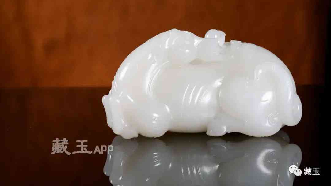 和田羊脂玉(和田羊脂玉是山料还是籽料)插图8 和田羊脂玉(和田羊脂玉是山料还是籽料)插图8