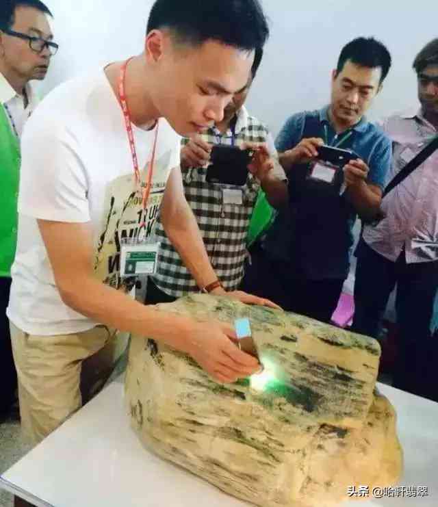 翡翠原石批发价格(翡翠原石批发网)插图3