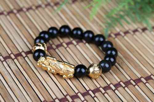 黑曜石手链男士戴哪只手(黑曜石男士戴哪个手)插图11 黑曜石手链男士戴哪只手(黑曜石男士戴哪个手)插图11