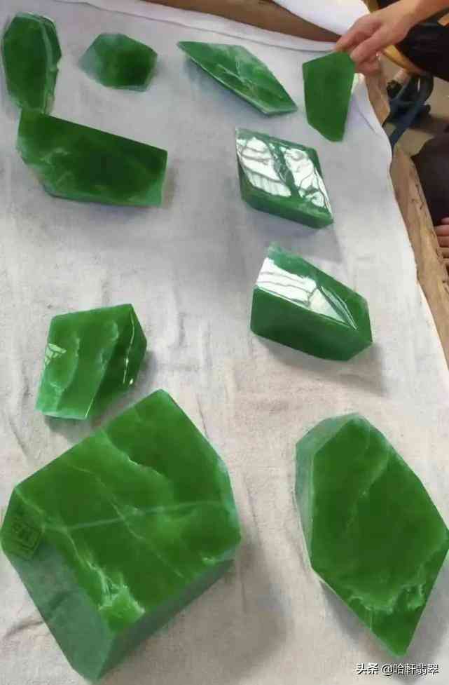 哪有翡翠原石市场(翡翠原石批发哪里便宜)插图5