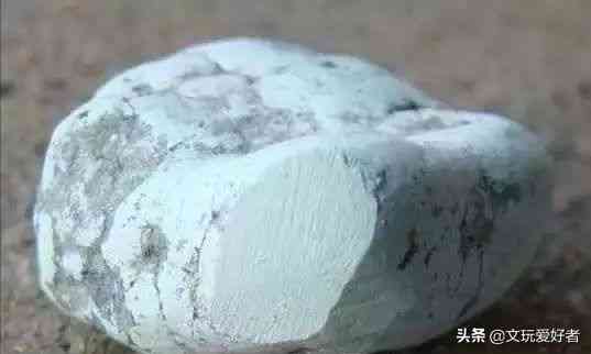 绿松石什么样的品质好(绿松石哪种颜色最贵)插图3 绿松石什么样的品质好(绿松石哪种颜色最贵)插图3