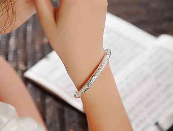 足银多少钱一克(足金999多少钱一克回收)插图6 足银多少钱一克(足金999多少钱一克回收)插图6