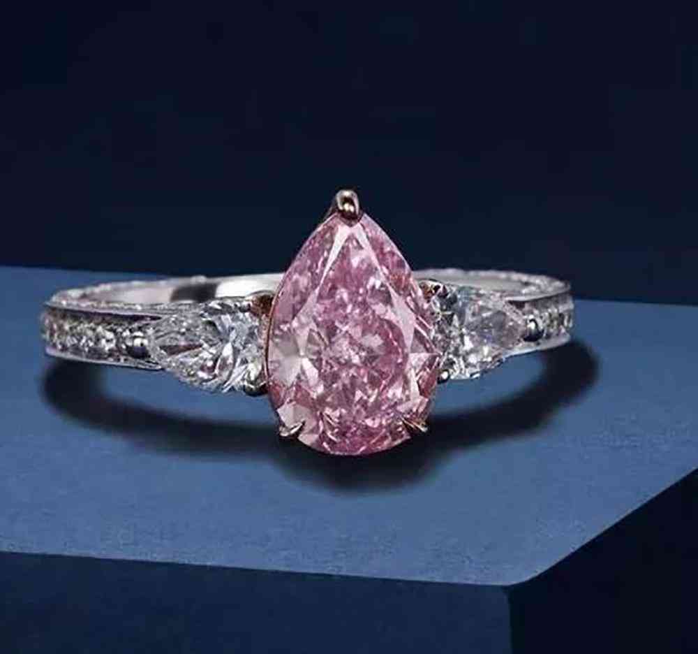 克什米尔蓝宝石拍卖(克什米尔蓝宝石拍卖纪录)插图4