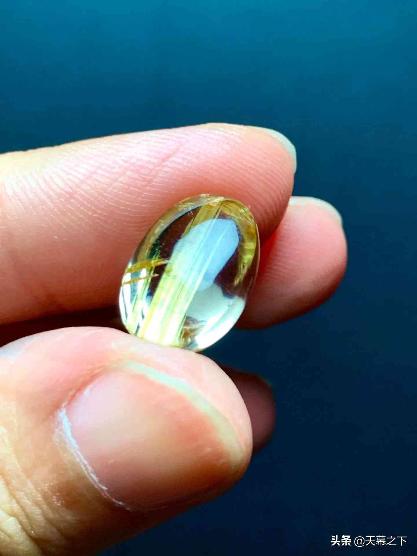 天然水晶吊坠多少钱一个(天然水晶石吊坠)插图11