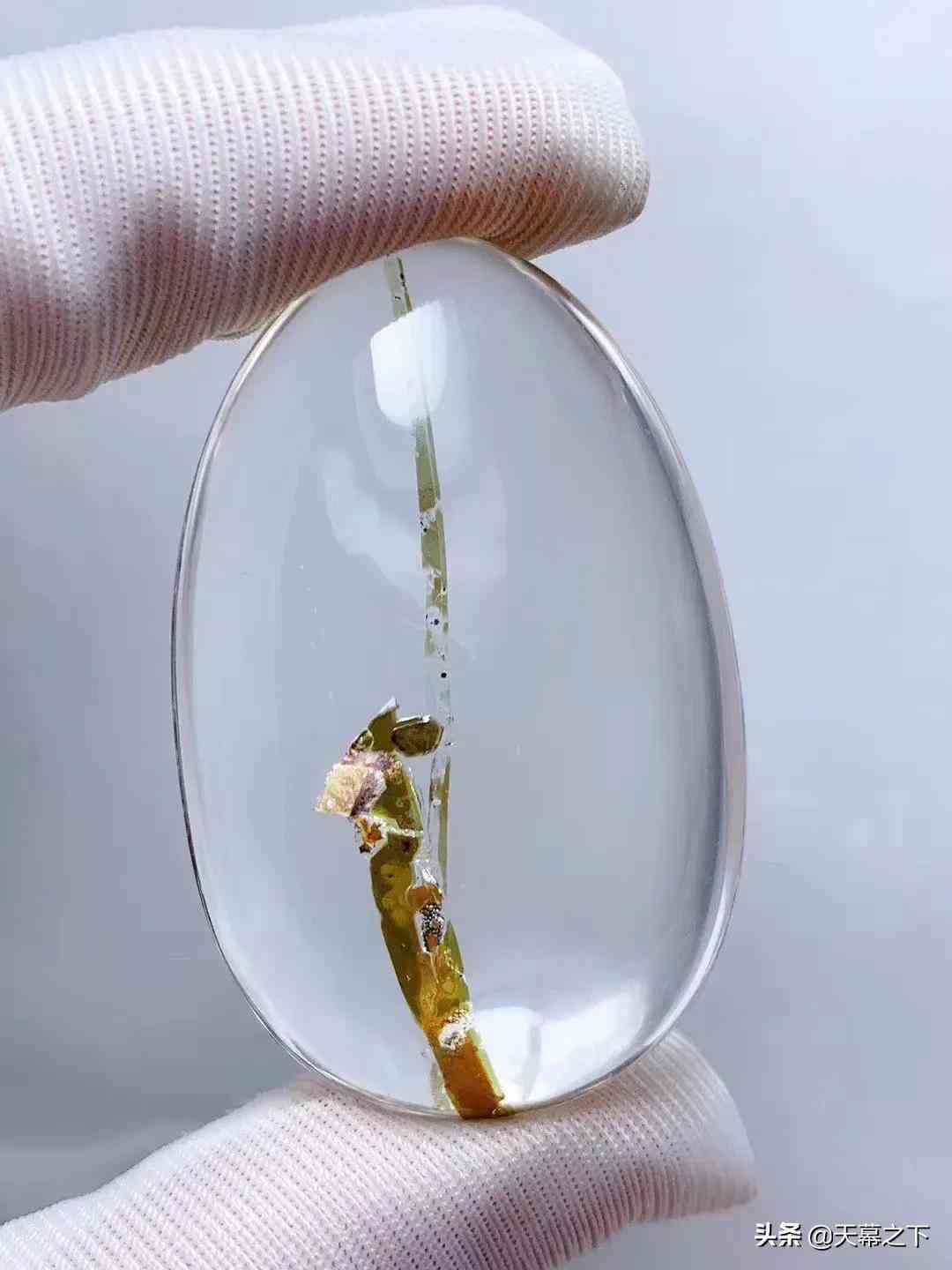 天然水晶吊坠多少钱一个(天然水晶石吊坠)插图18