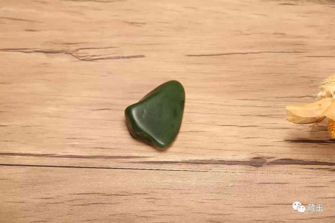 和田玉籽料颜色等级(和田玉籽料颜色等级价格表)插图13