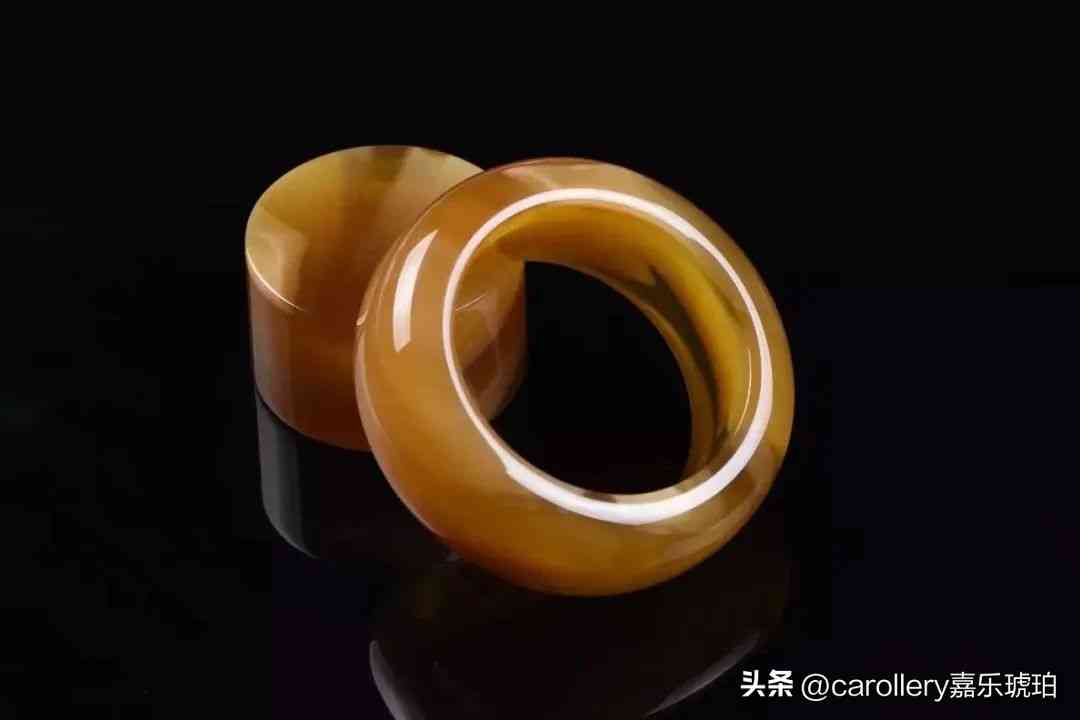 琥珀手镯的功效与作用(琥珀什么颜色最珍贵)插图4 琥珀手镯的功效与作用(琥珀什么颜色最珍贵)插图4