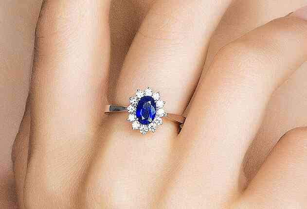 1克拉白色蓝宝石价格(1克拉蓝宝石级别价格表)