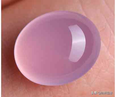 白色不透明翡翠属于什么档次(白色不透明翡翠值钱吗)插图10 白色不透明翡翠属于什么档次(白色不透明翡翠值钱吗)插图10