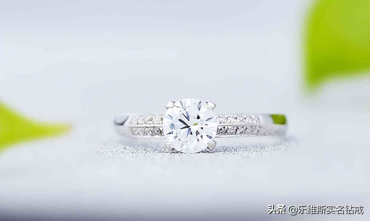 铂金戒指哪家好(铂金戒指排行榜)插图1 铂金戒指哪家好(铂金戒指排行榜)插图1