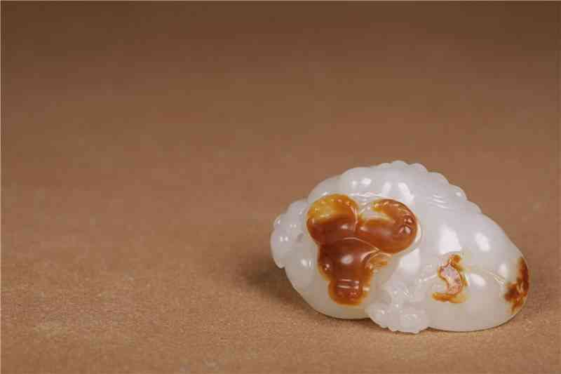 和田羊脂白玉市场价多少一克(和田羊脂玉多少钱一克)插图1 和田羊脂白玉市场价多少一克(和田羊脂玉多少钱一克)插图1