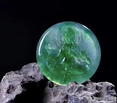 翡翠怎么选择好坏(翡翠怎样选)插图1