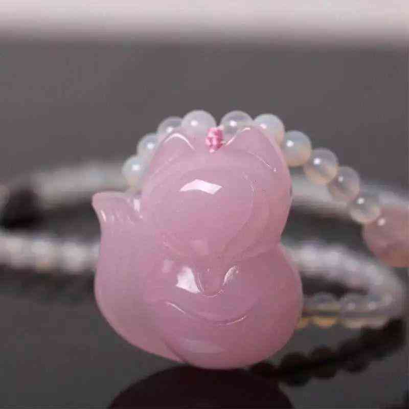 女人带玉髓有什么好处(女人带玉髓有什么好处和坏处)插图1 女人带玉髓有什么好处(女人带玉髓有什么好处和坏处)插图1